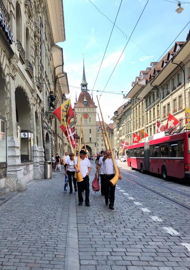 Historical, Bright & Beautiful In Old City - 3Rd Floor Bern Buitenkant foto
